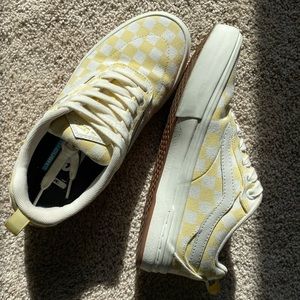 Yellow Checkered Old School Pro Skate Vans